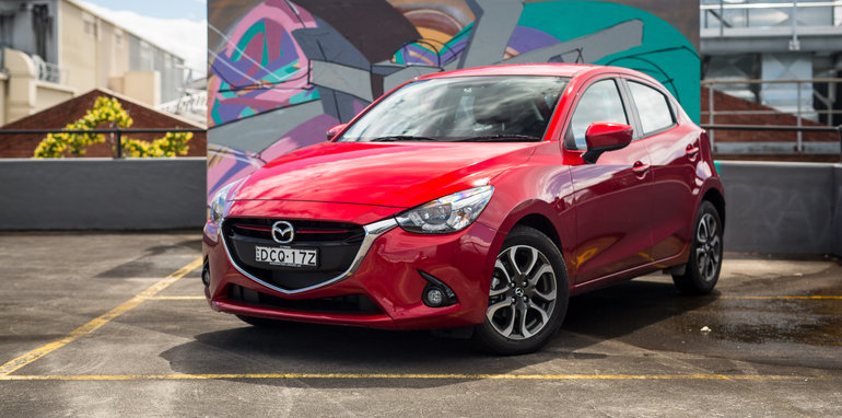 2016-mazda-2-v-skoda-fabia-comparison-47