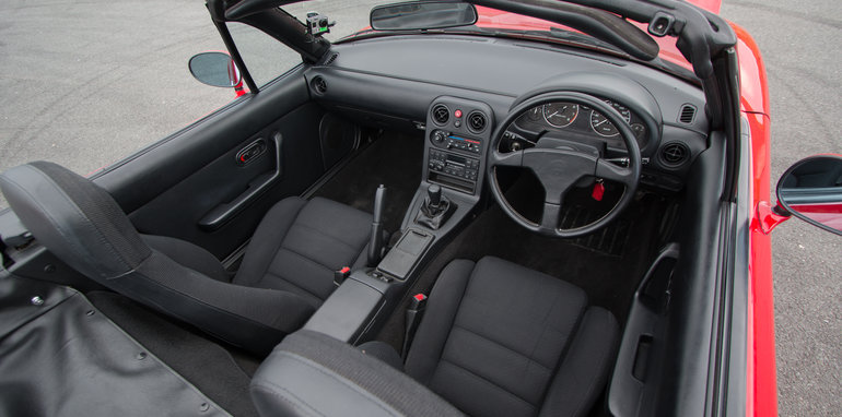 mazda-mx5-generations-drive-2016-42