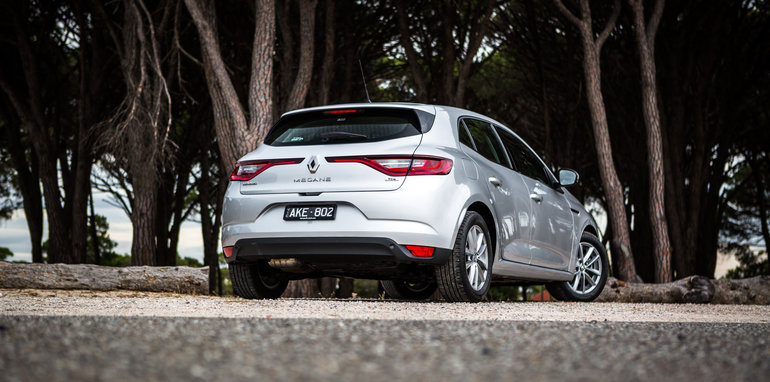 2017-small-hatch-comparo-renault-megane-zen-v-subaru-impreza-2-0-premium-v-holden-astra-122