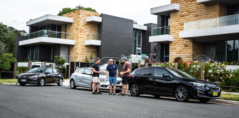 2017-small-hatch-comparo-renault-megane-zen-v-subaru-impreza-2-0-premium-v-holden-astra-143