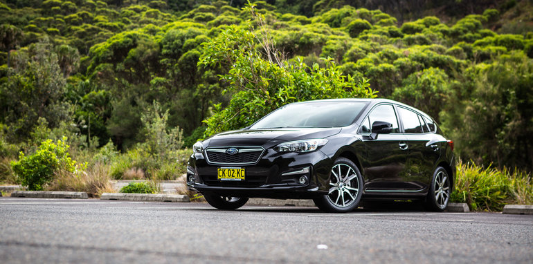 2017-small-hatch-comparo-renault-megane-zen-v-subaru-impreza-2-0-premium-v-holden-astra-185