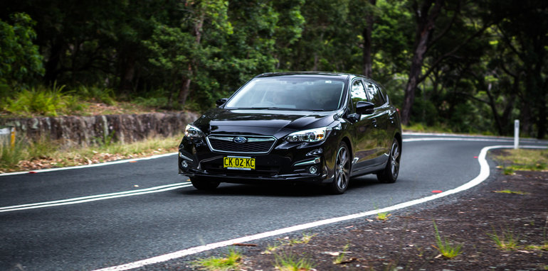 2017-small-hatch-comparo-renault-megane-zen-v-subaru-impreza-2-0-premium-v-holden-astra-214