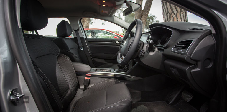 2017-small-hatch-comparo-renault-megane-zen-v-subaru-impreza-2-0-premium-v-holden-astra-37