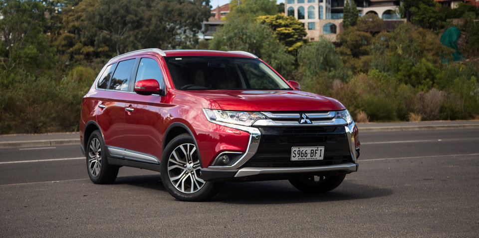 2016 Mitsubishi Outlander Exceed Review