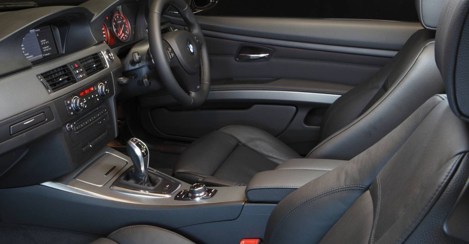 BMW 3 Series Coupe và Convertible xét BMW 3 Series Coupe và Convertible xét