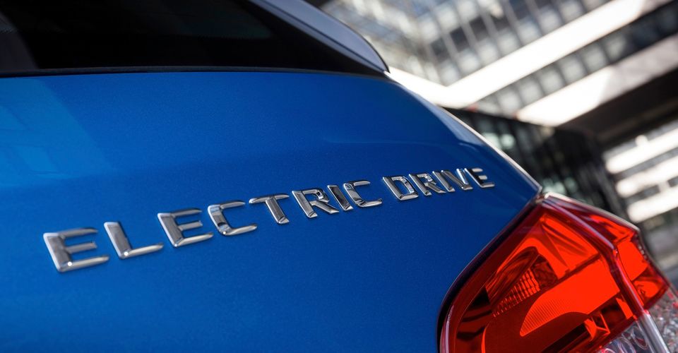 Mercedes-Benz looking to expand its ranks with more electric cars