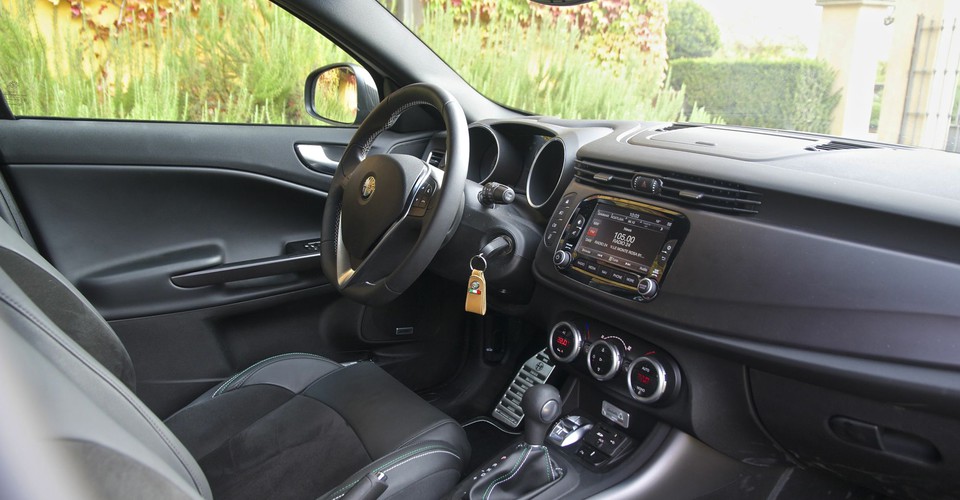 2015 Alfa Romeo Giulietta Quadrifoglio Verde Review