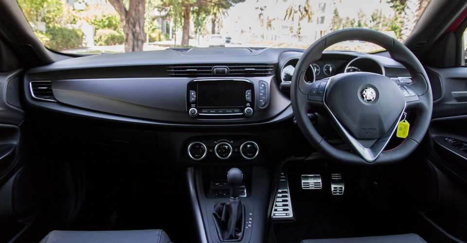 2015 Alfa Romeo Giulietta Distinctive Qv Line Review