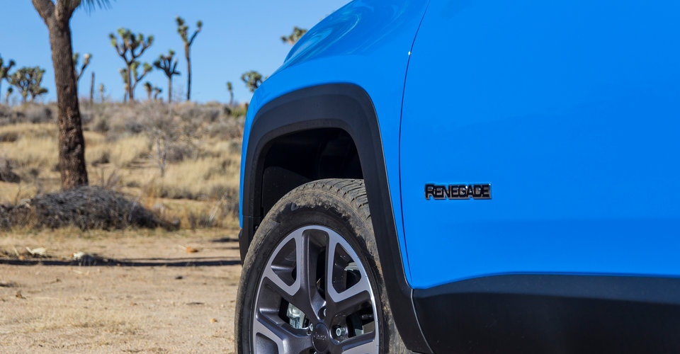 2016 Jeep Renegade Review : Exploring Joshua Tree National Park