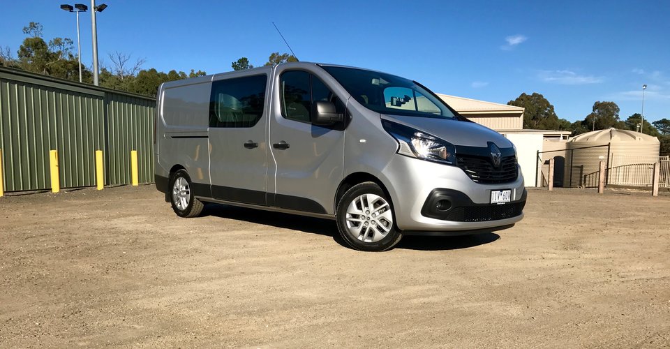 2017 Renault Trafic Crew review
