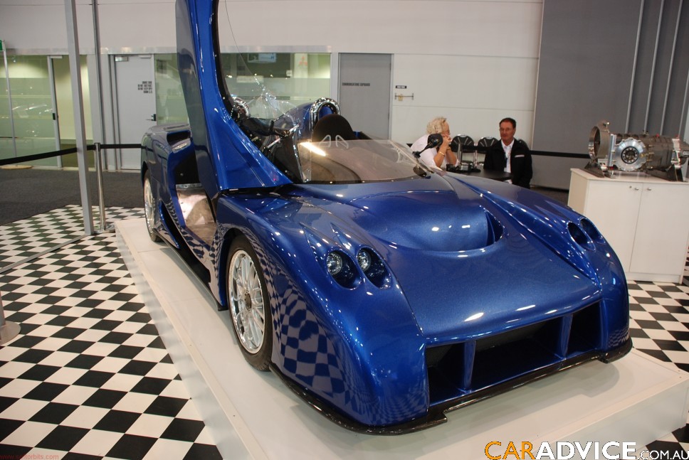 Melbourne Motor Show Australianbuilt EVade Photos (1 of 4)