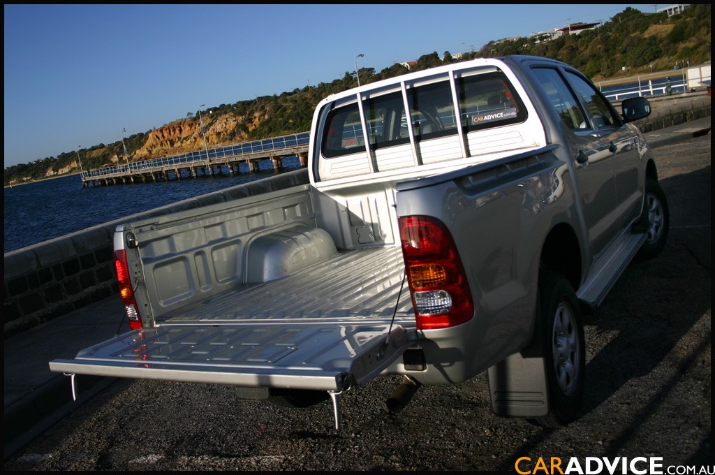 2009 toyota hilux sr review #7