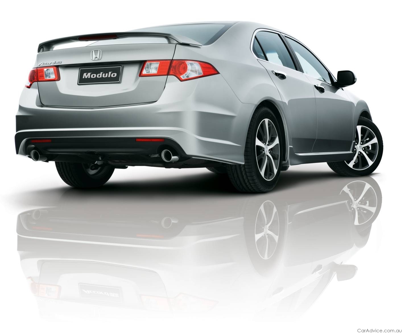 Honda Accord Euro gains Modulo Sports Pack Photos (1 of 2)