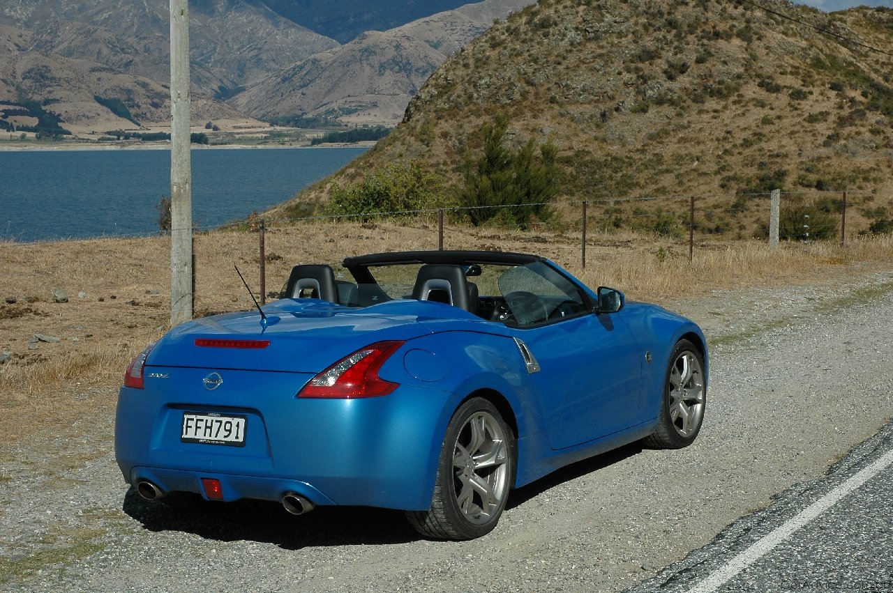 2010 Nissan 370z roadster review