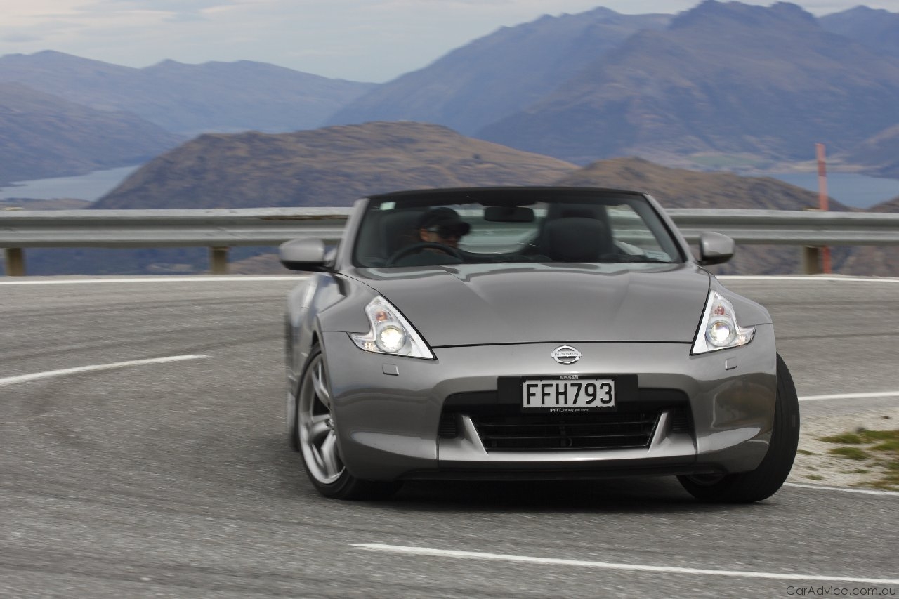 Nissan z roadster review #6