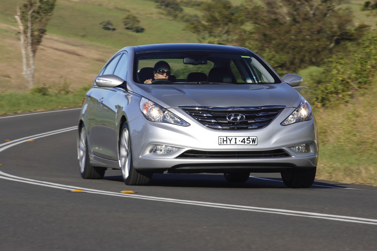 Hyundai i45 Review | CarAdvice