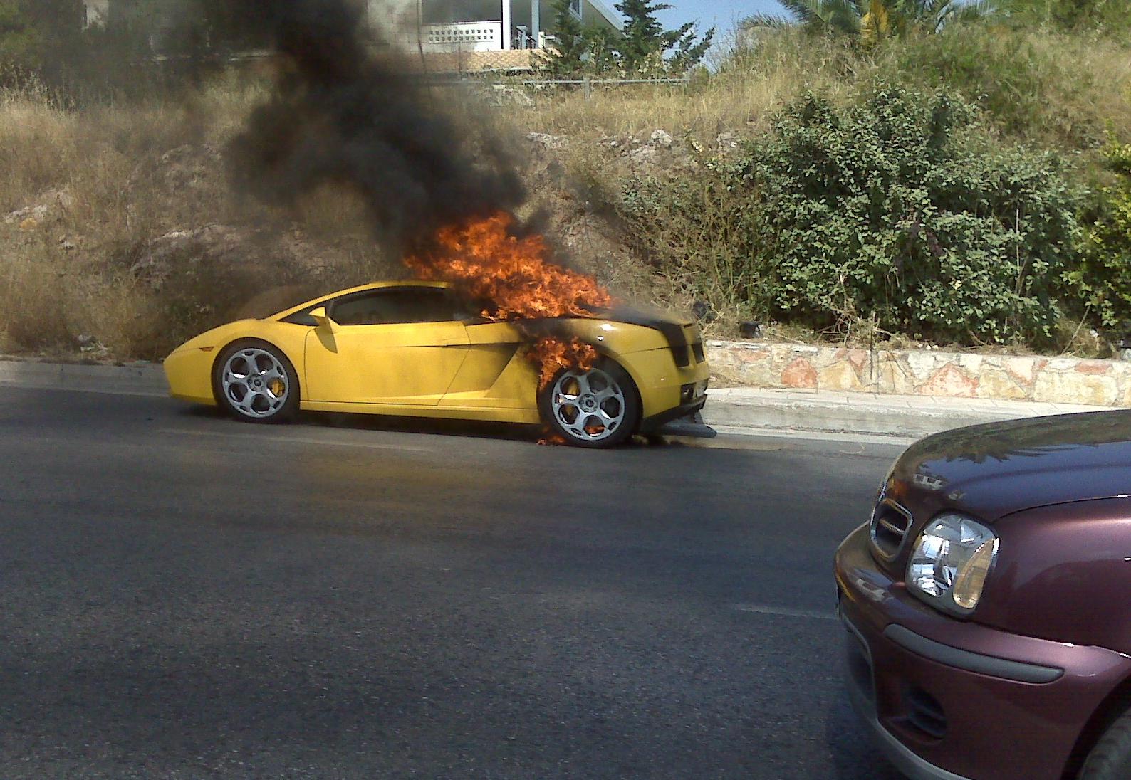 Lamborghini Murcielago fire - Photos (1 of 15)