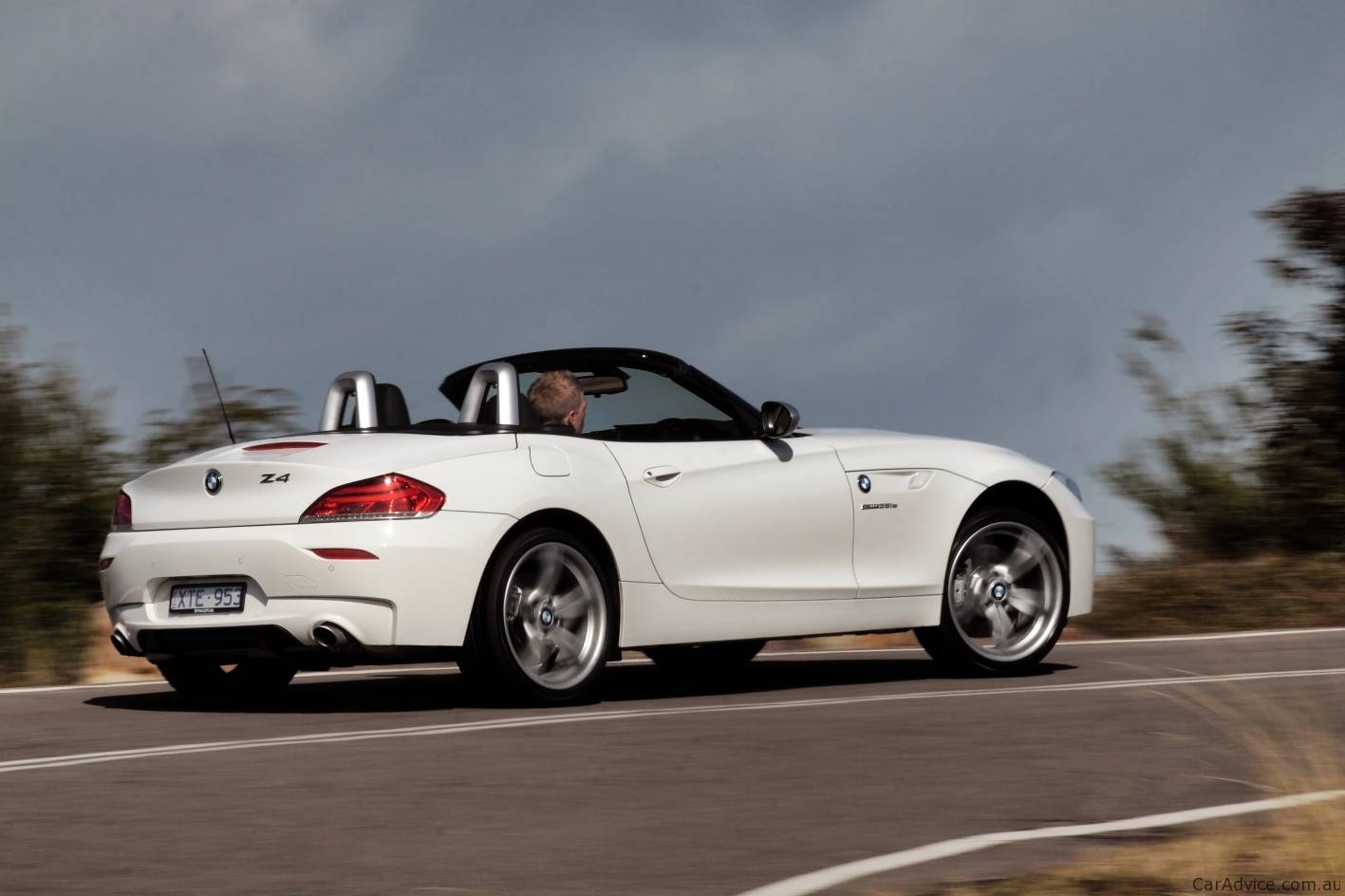 Road and track review of bmw z4 #7