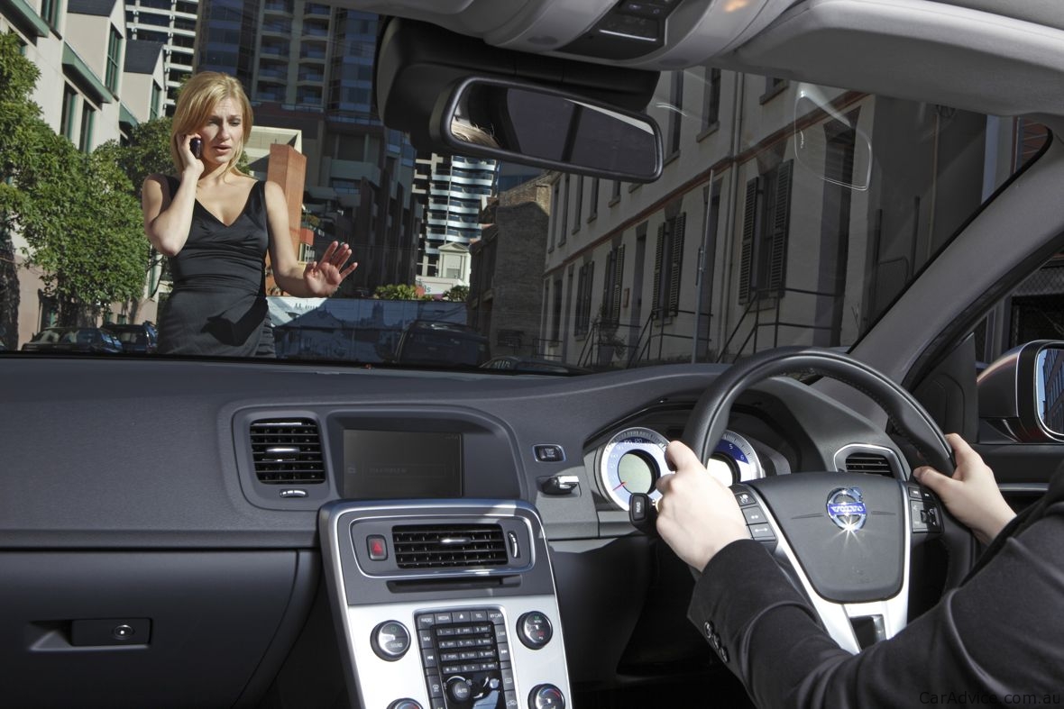 Volvo S60 Safety Technology Review Photos (1 of 18)