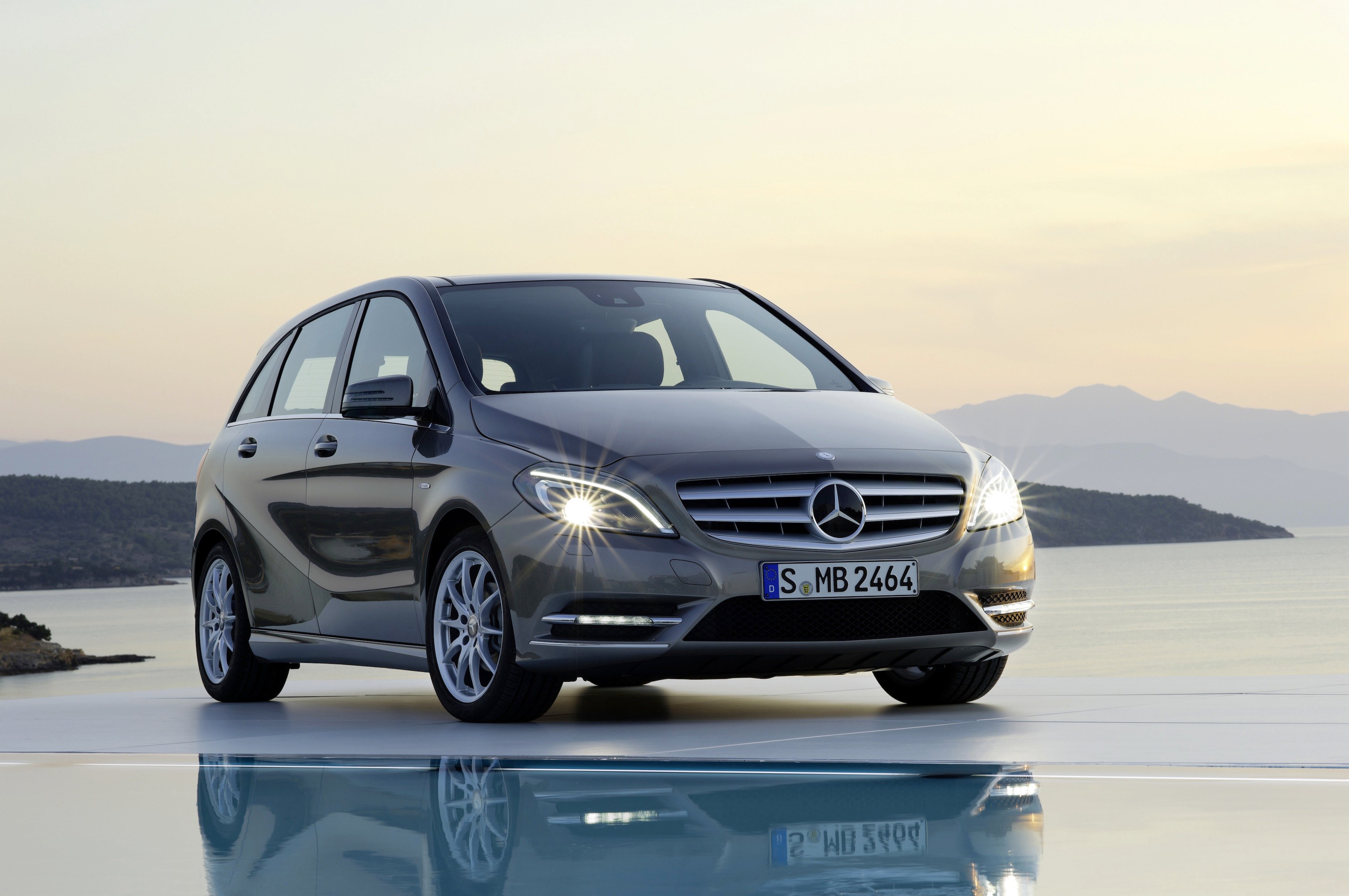 Mercedes-Benz B-Class: Review | CarAdvice