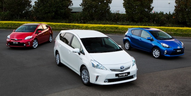 toyota prius v australia #5