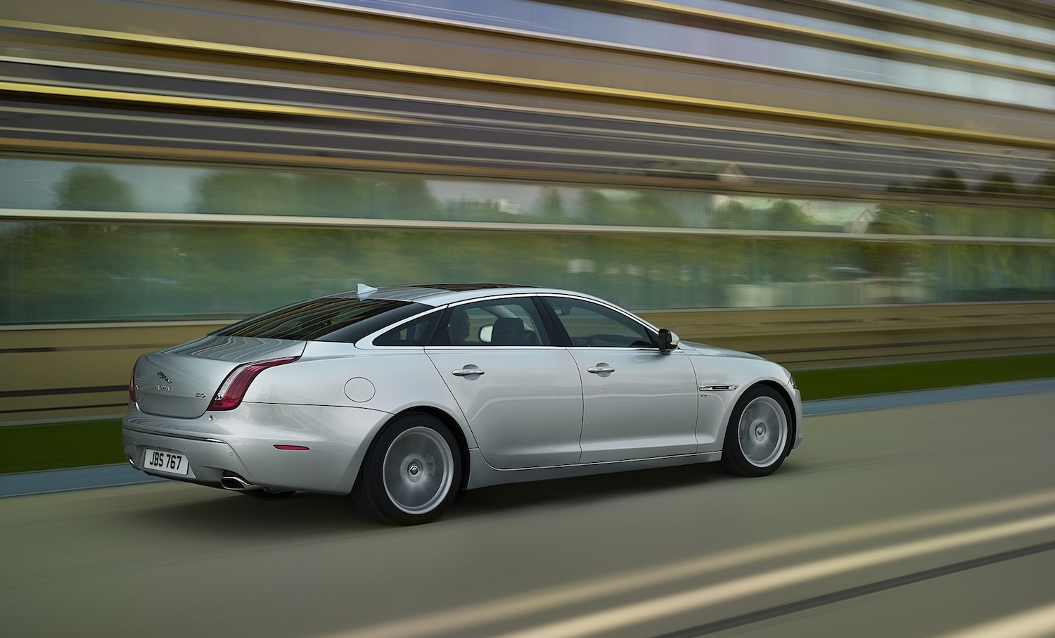 2013 Jaguar XF XJ updates bring new engines new