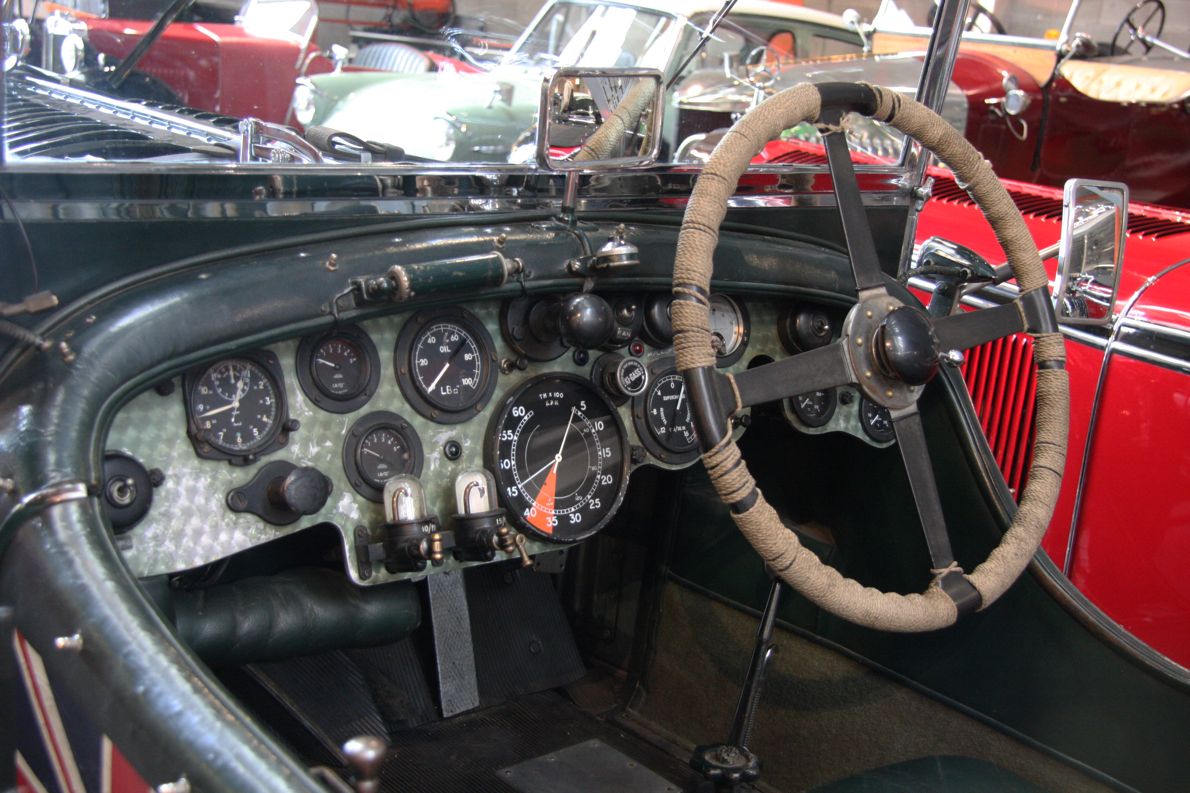 Bentley Blower sets £4.5 million auction record  Photos 1 of 5