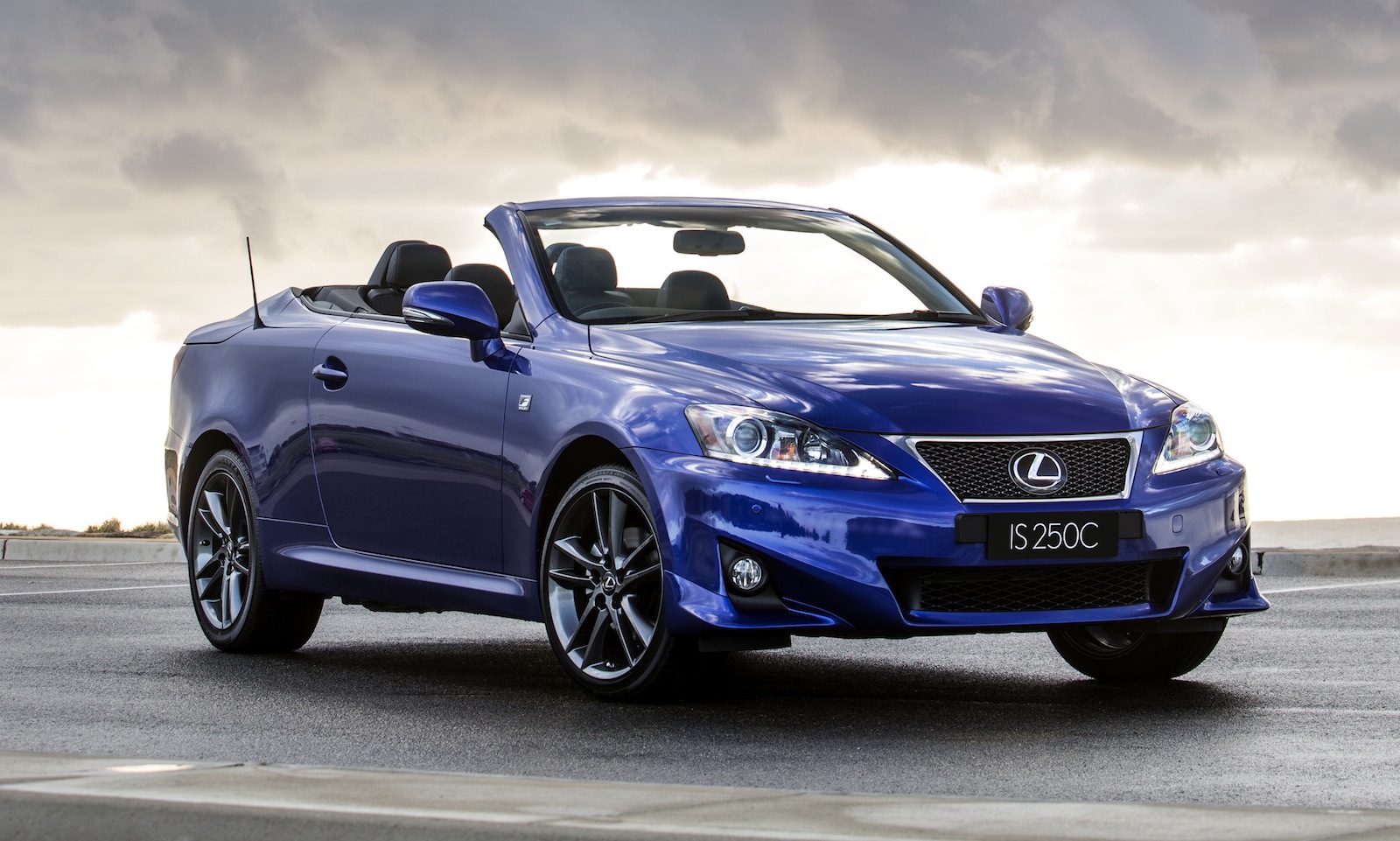 Lexus IS 250C F Sport: performance model topless for first time