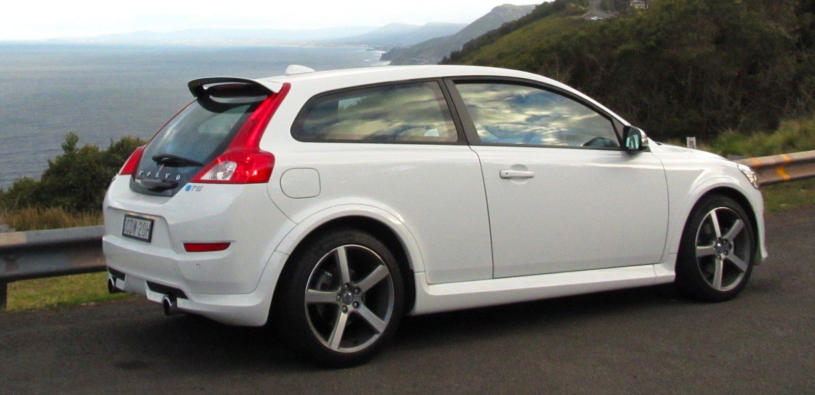 Volvo c30 r design