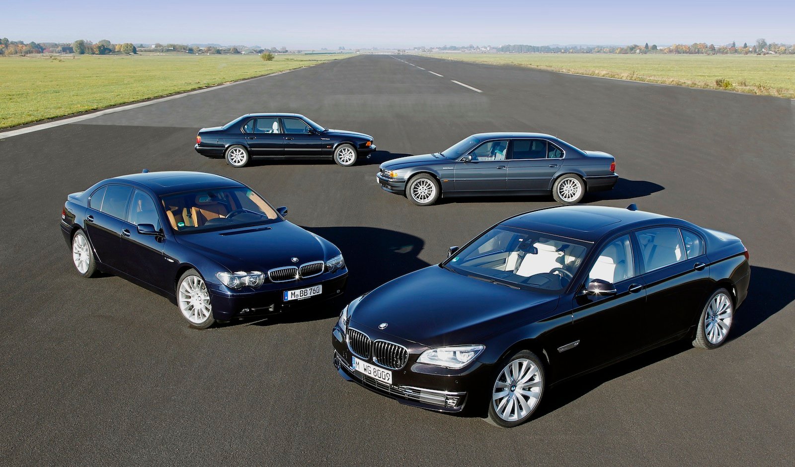 [Image: BMW-7-Series-V12-range-1.jpg]