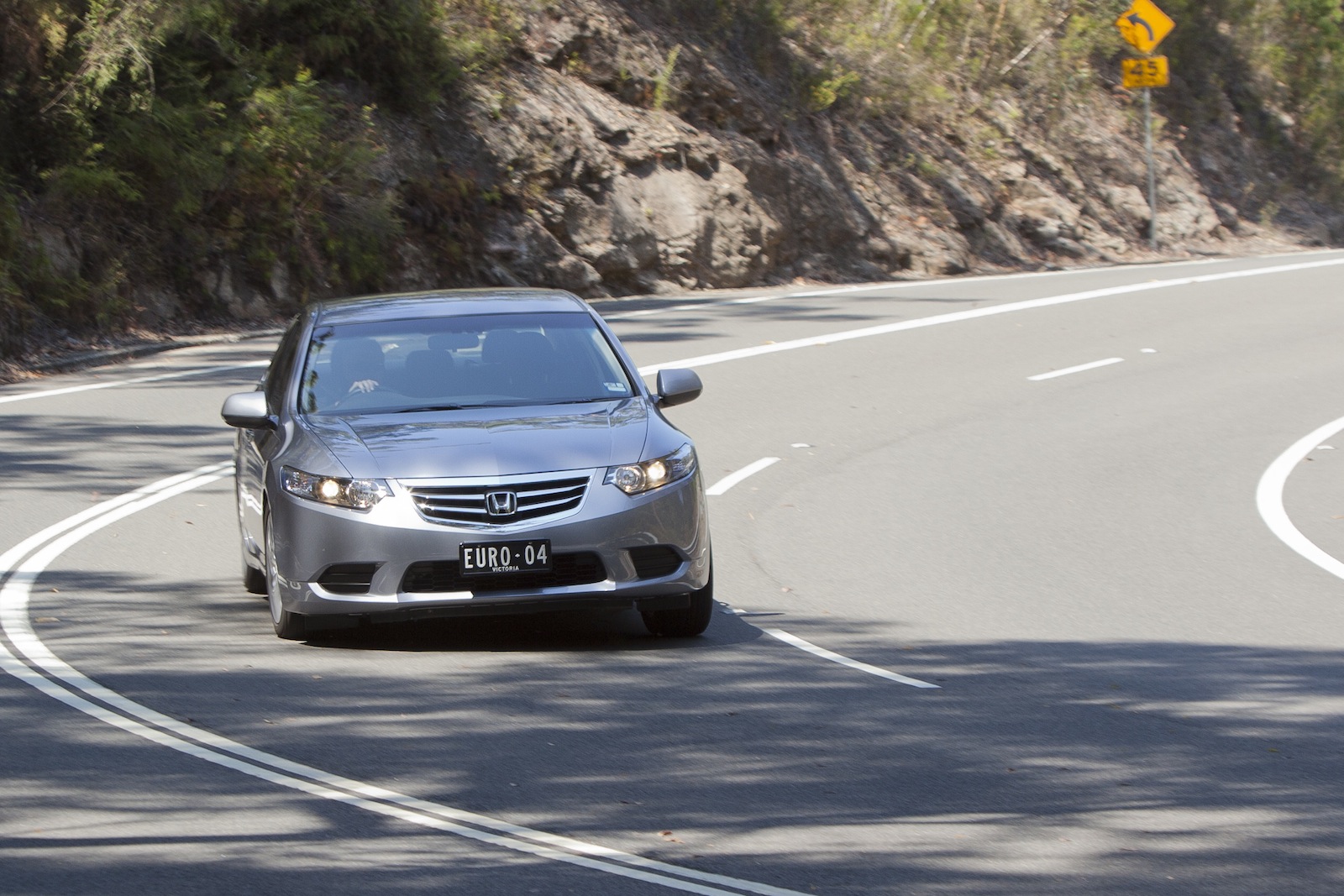 cars comparable to honda accord medium car comparison mazda 6 v toyota camry v honda accord v hyundai i40 photos 1 of 103 cars comparable to honda accord medium car comparison mazda 6 v toyota camry v honda accord v hyundai i40 photos 1 of 103