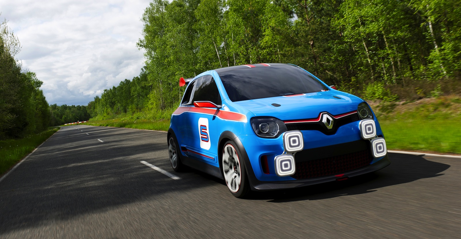 Twin City Mazda >> Renault Twin'Run concept: 235kW city car unveiled - Photos ... Twin City Mazda >> Renault Twin'Run concept: 235kW city car unveiled - Photos ...