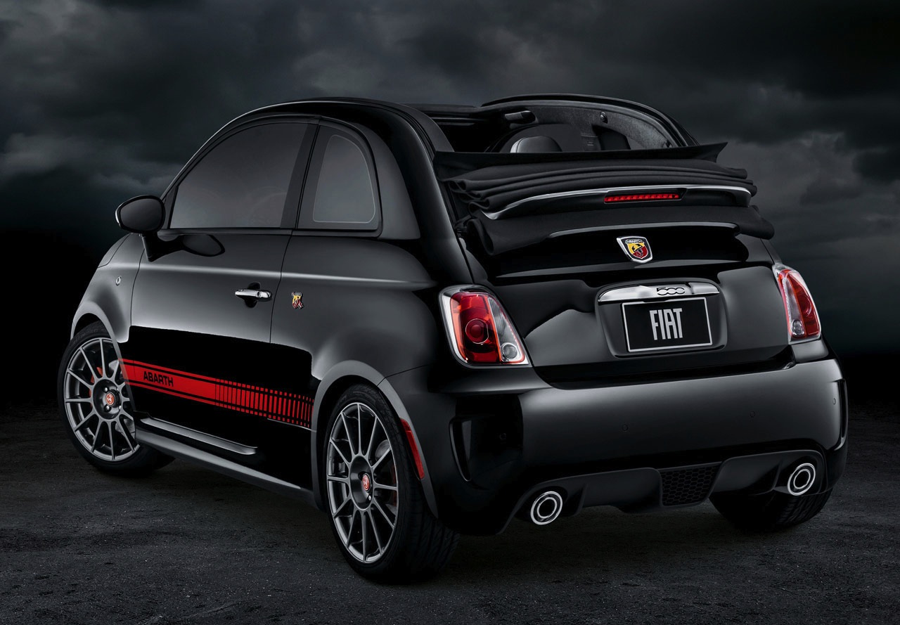 Fiat 500 Abarth Cabrio built from body art Photos (1 of 3)