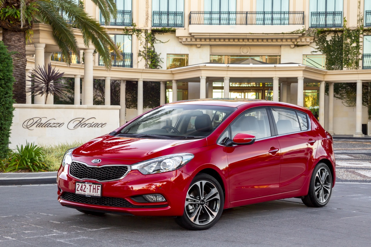 Kia Cerato Hatch Price And Specifications Photos 1 Of 29