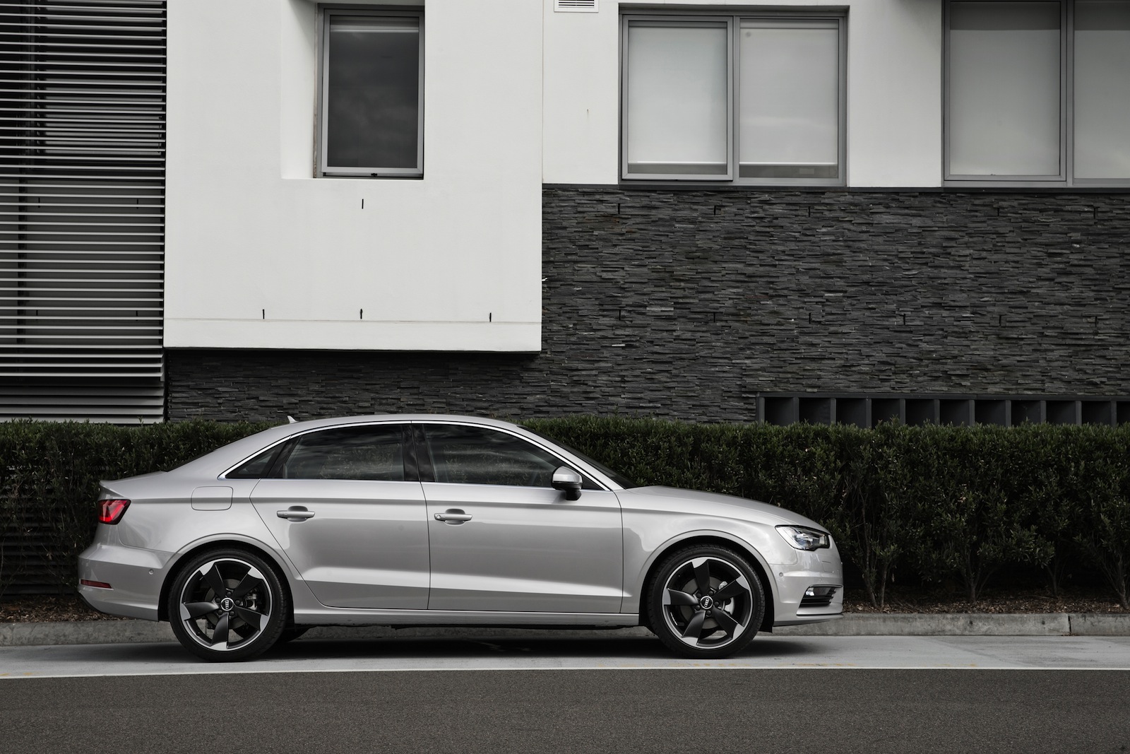2014-Audi-A3-sedan-3.jpg