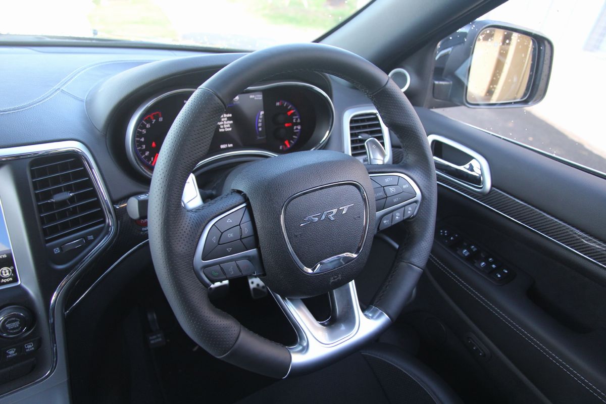 Jeep Grand Cherokee SRT Review | CarAdvice