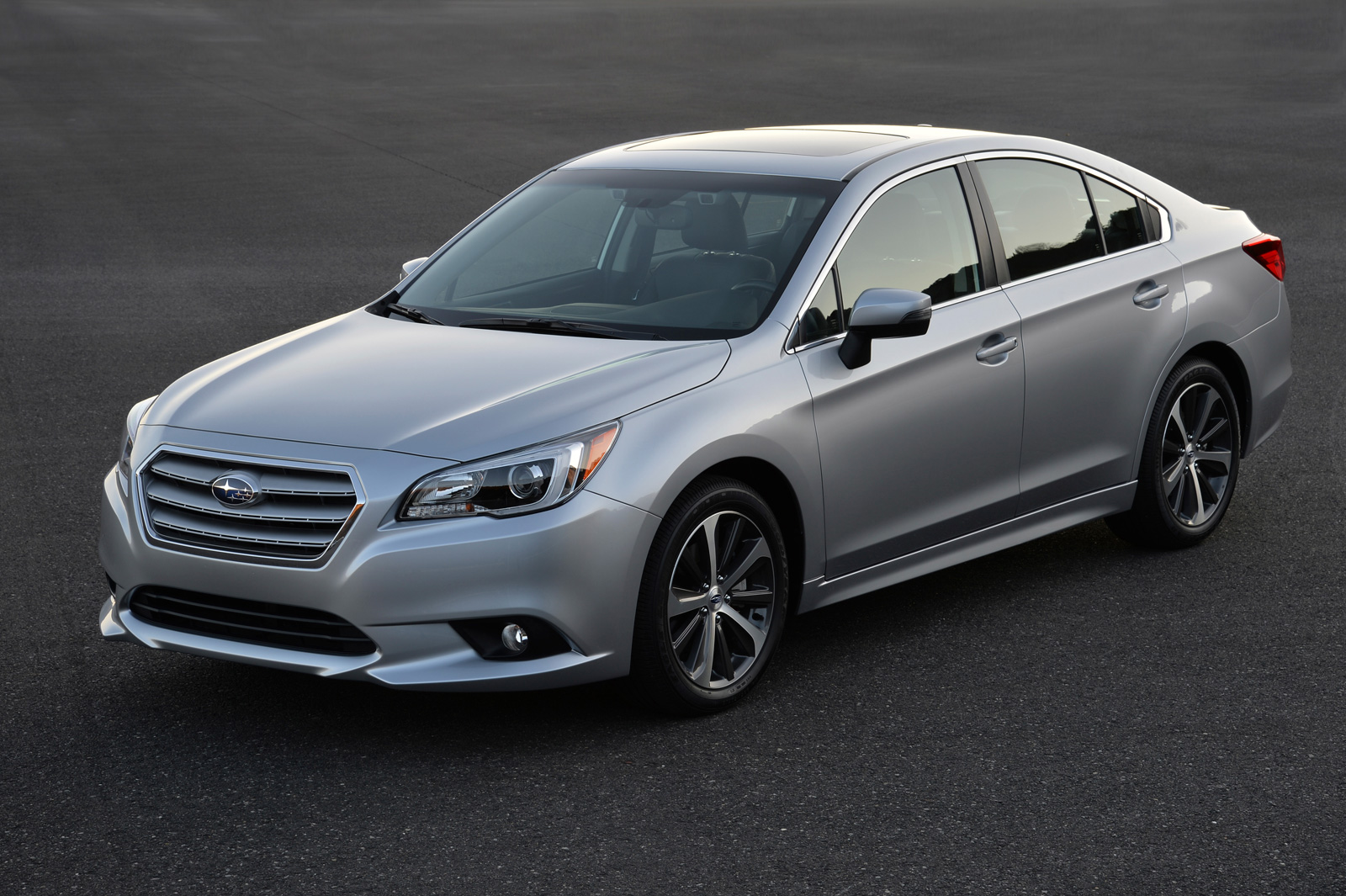 2014 Subaru Liberty : first official images and details ...