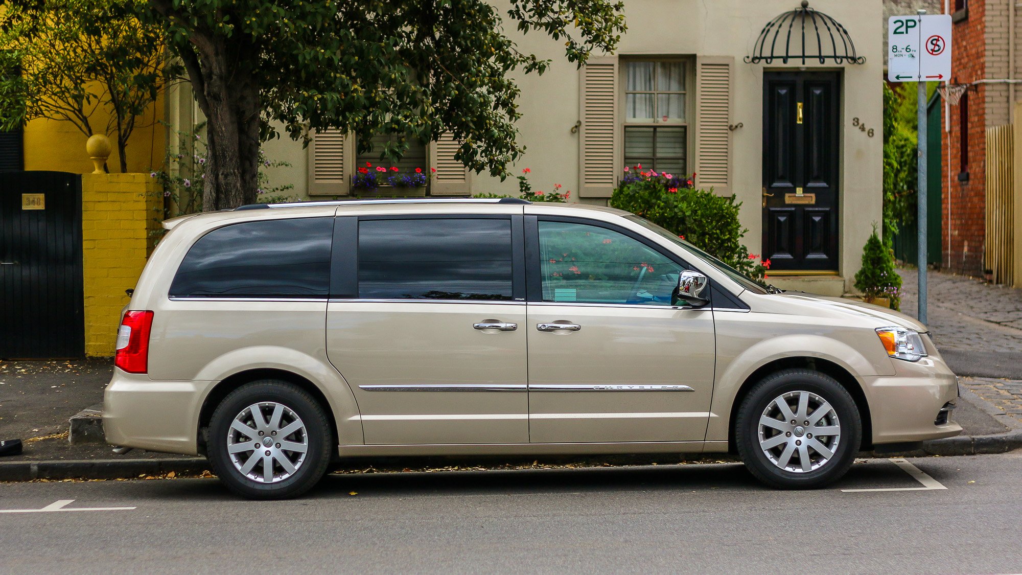 Chrysler grand voyager crd review #2