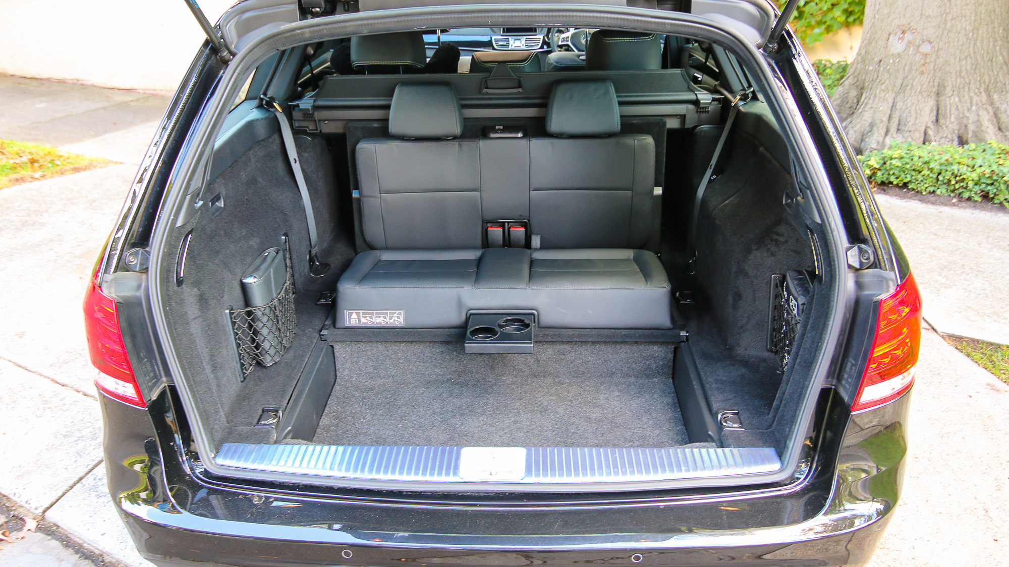 MercedesBenz EClass wagon’s tricky ‘dickie’ rear seats Photos