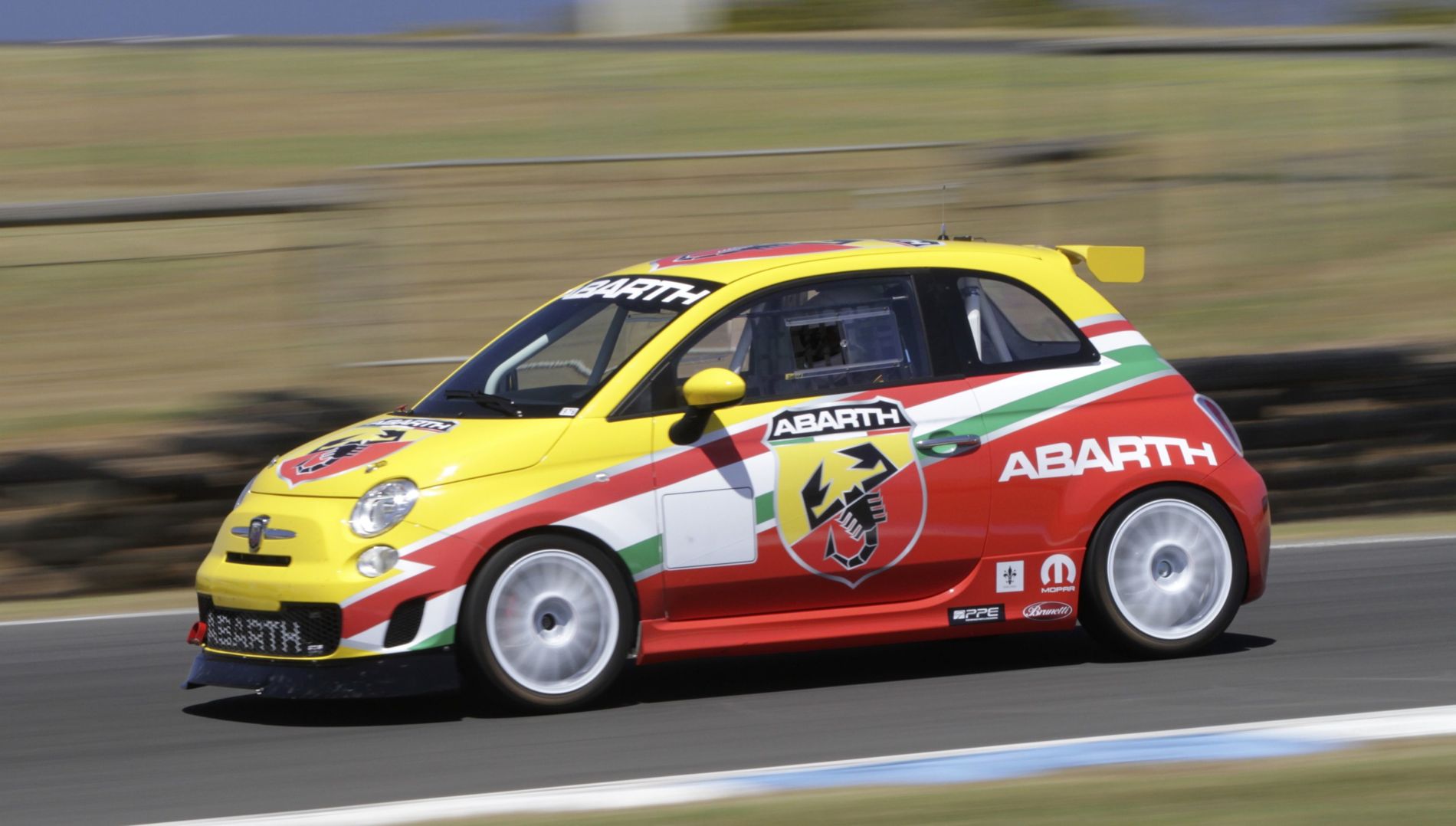 Abarth 695 Assetto Corse Review | CarAdvice