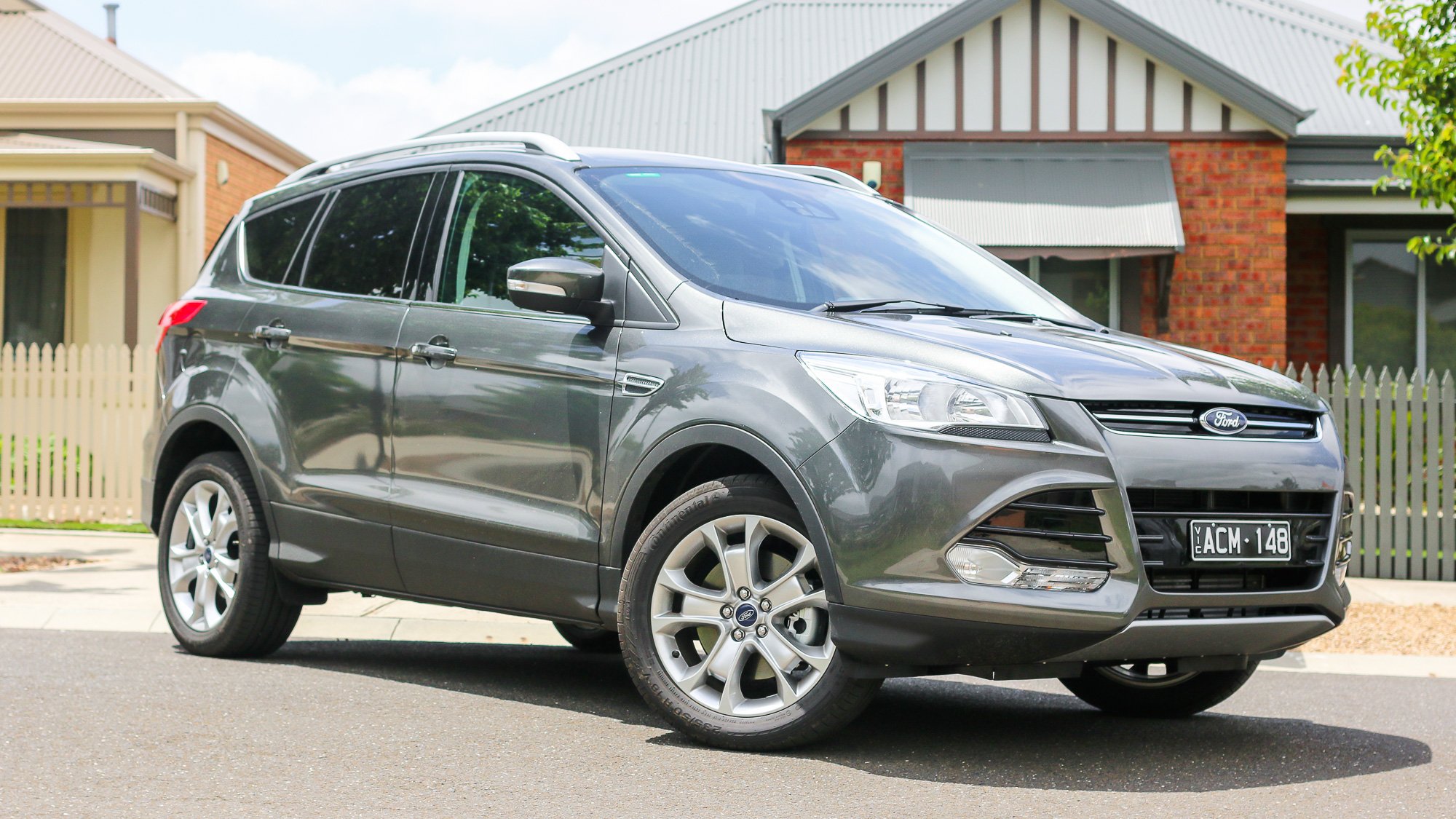 Ford Kuga: технические характеристики, цены, отзывы, фото ...