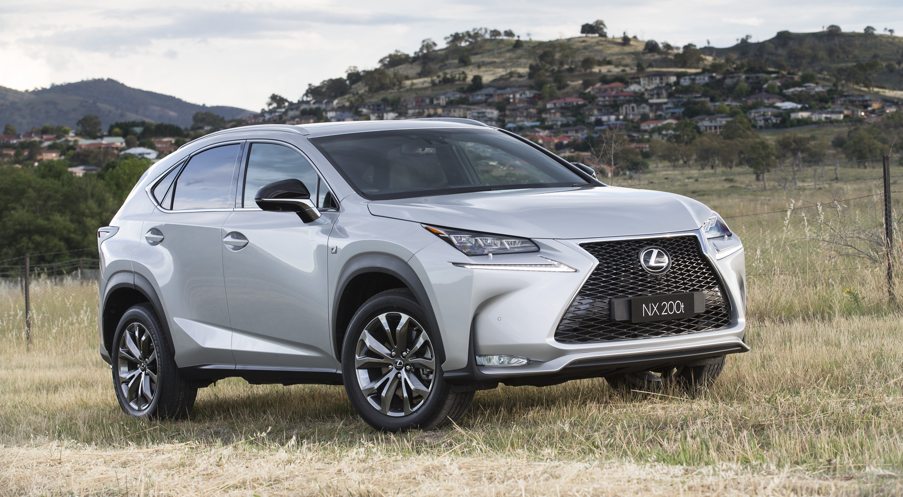 2015 Lexus NX200t pricing and specifications Photos (1 of 2)