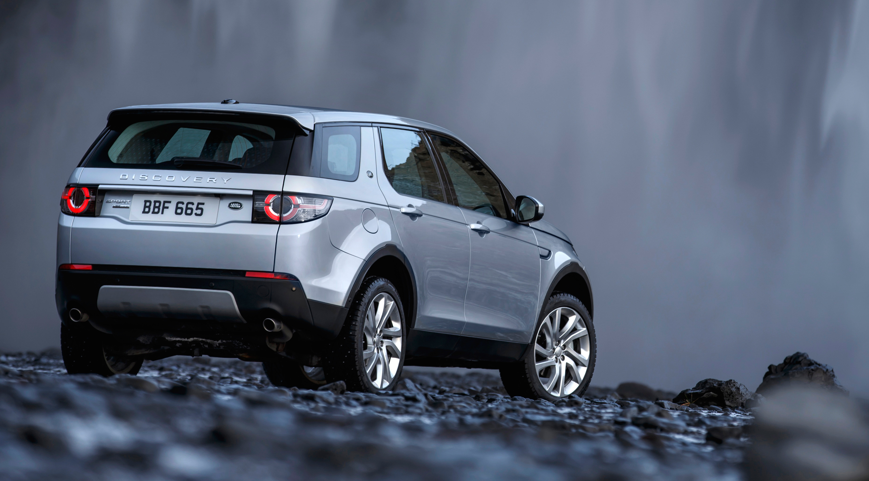 Land Rover Discovery Sport Pricing and Specifications