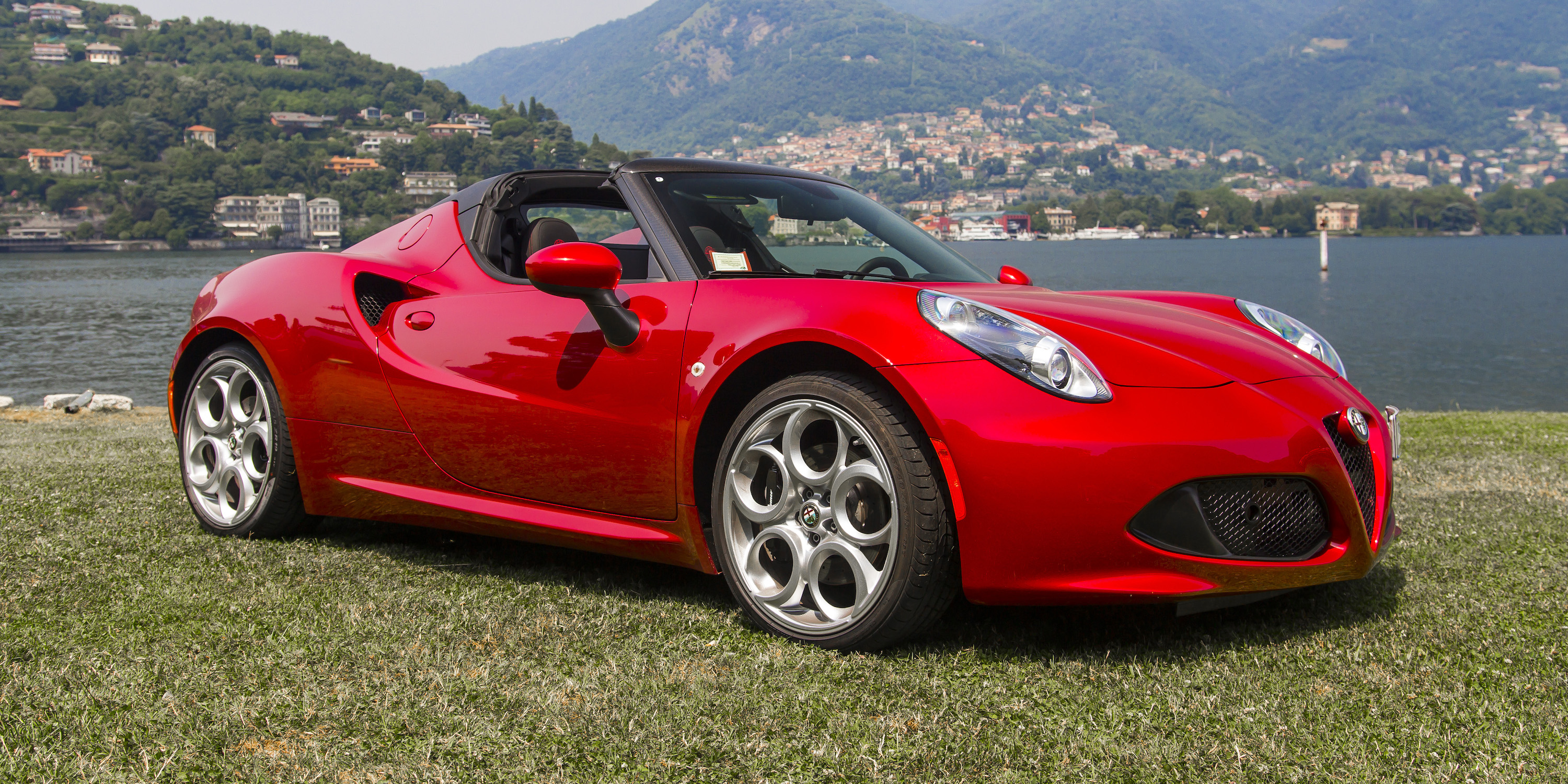 alfa-4c-spider-italy-1.jpg