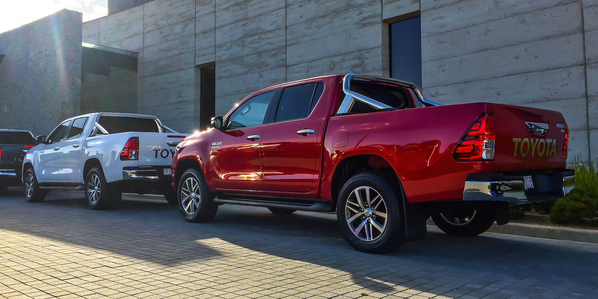 toyota hilux 2016 launch CA 6