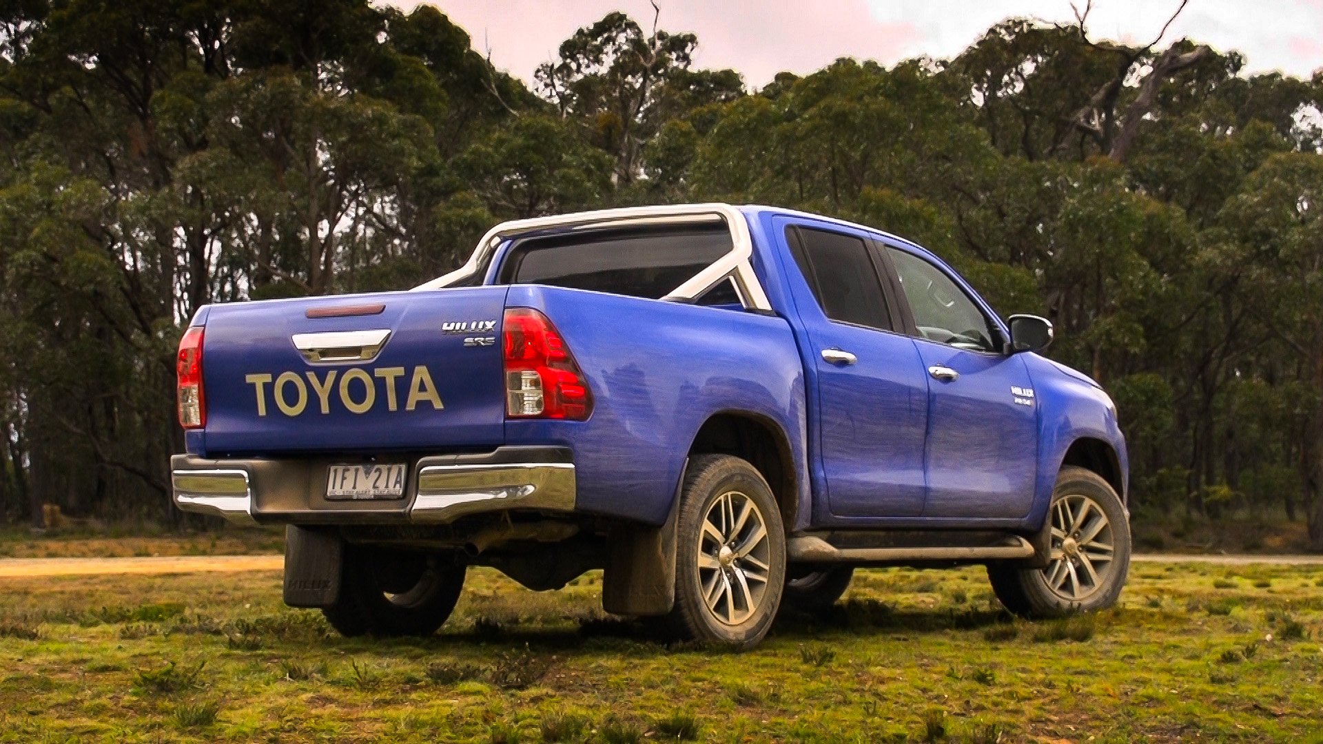 load capacity toyota hilux #4