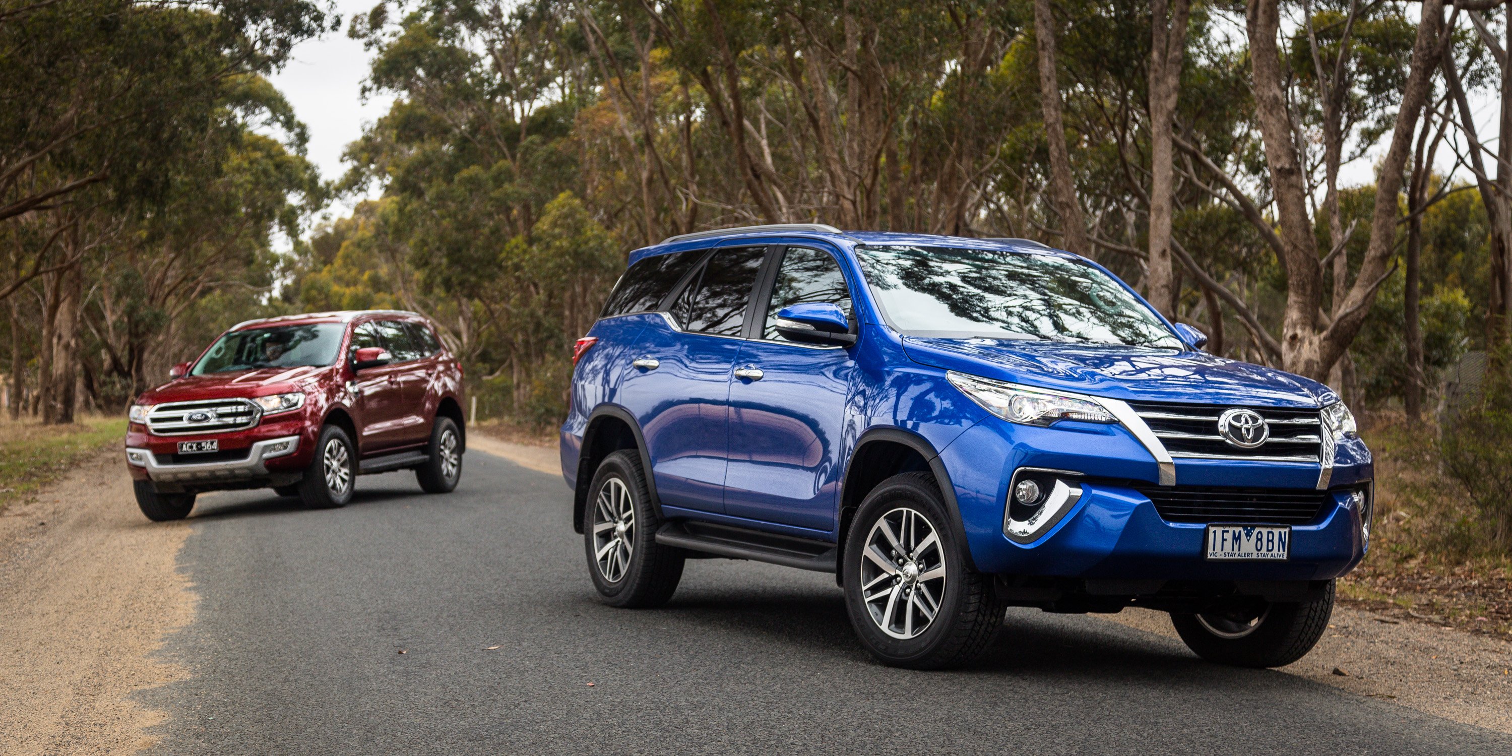 ford everest v toyota fortuner #2