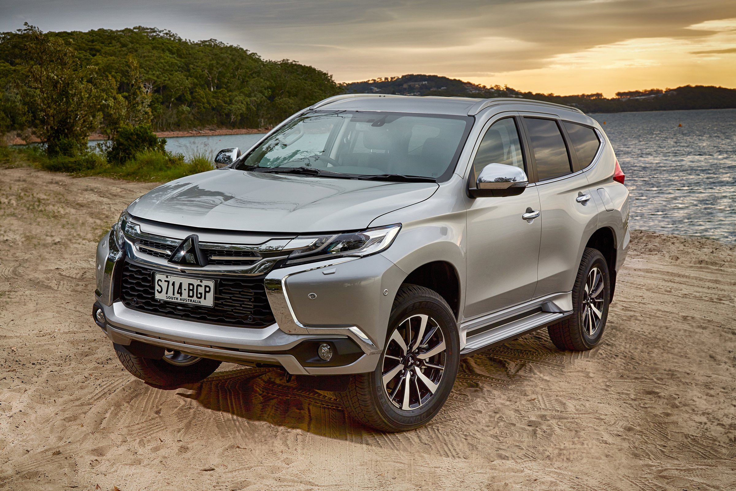 2016 Mitsubishi Pajero Sport Review | CarAdvice