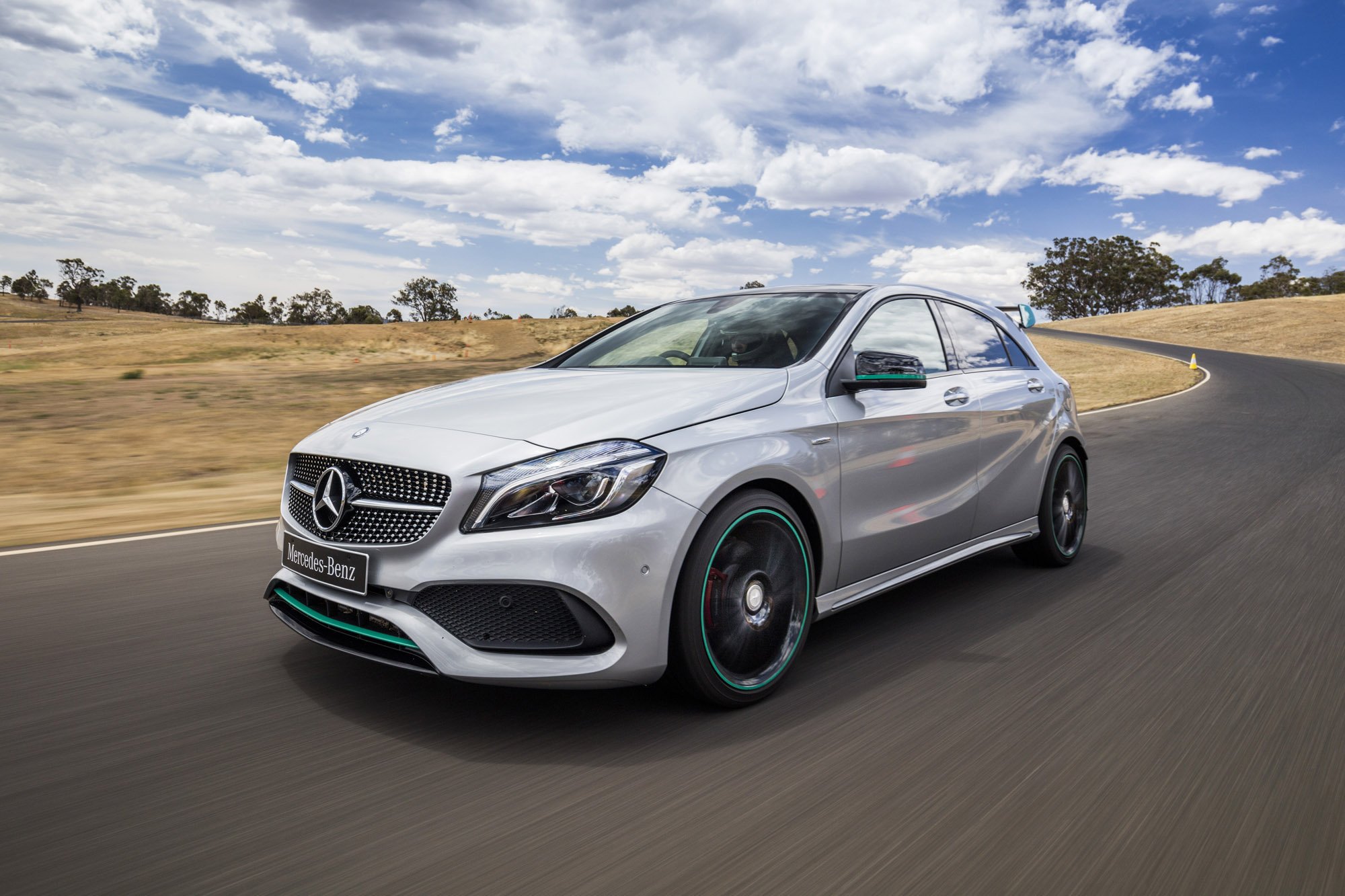 Mercedes Benz a45 AMG 2016