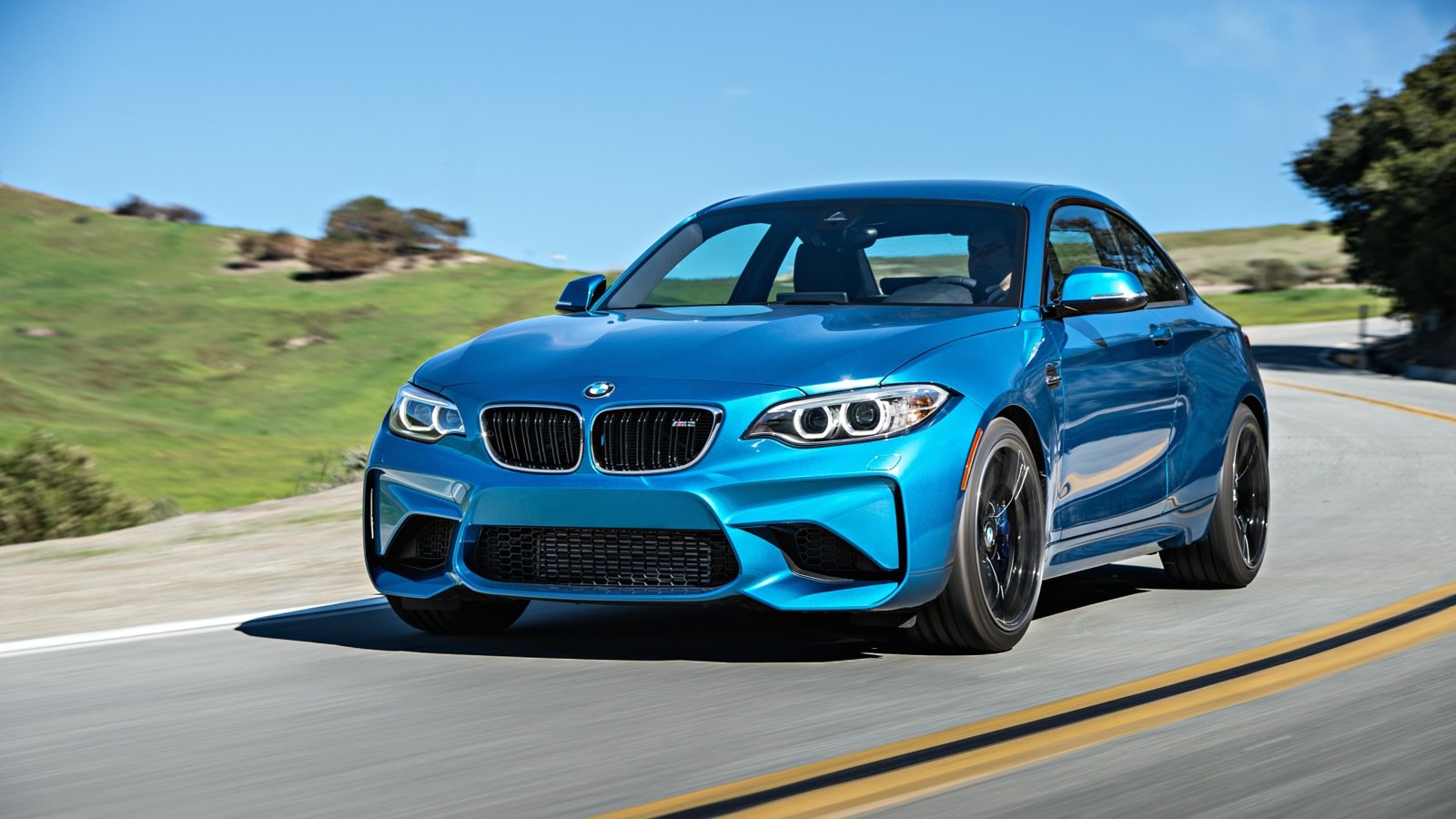 2016 BMW M2_37